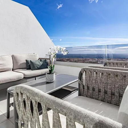 Lae212d - Penthouse With Roof Terrace And Stunning Sea Views *
