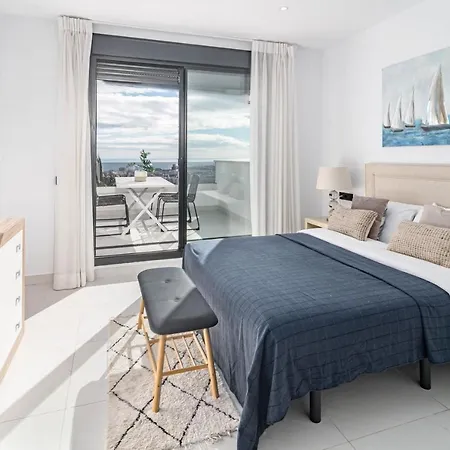 Lae212d - Penthouse With Roof Terrace And Stunning Sea Views Estepona