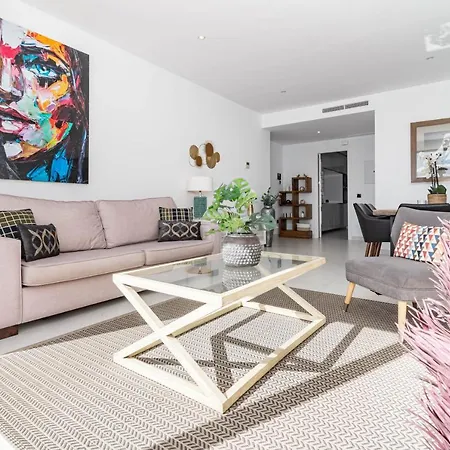 Lae212d - Penthouse With Roof Terrace And Stunning Sea Views *