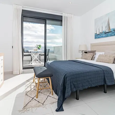 Apartment Lae212d - Penthouse With Roof Terrace And Stunning Sea Views Estepona